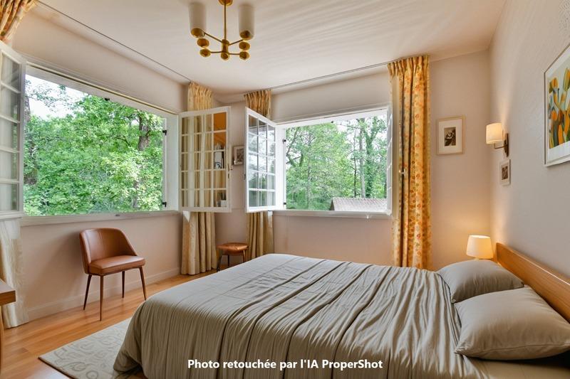 Propriété - 231 m² - 8 pièces