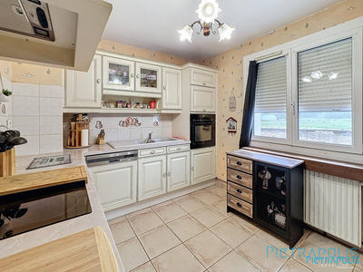 Maison - 128 m² - 7 pièces