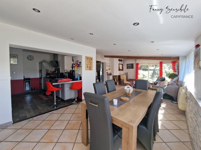 Maison - 102 m² - 4 pièces