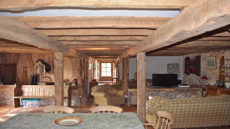 Propriété - 340 m² - 9 pièces