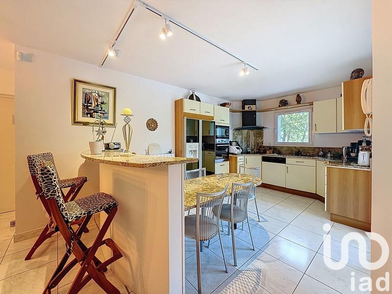 Maison - 171 m² - 7 pièces