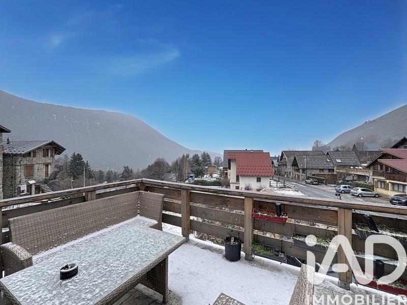 Châlet - 300 m² - 4 pièces