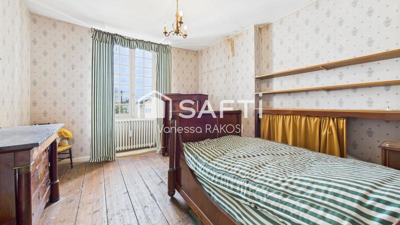 Maison - 290 m² - 9 pièces