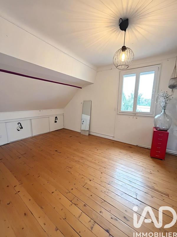 Maison - 95 m² - 5 pièces