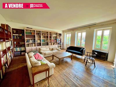 Appartement - 135 m² - 5 pièces