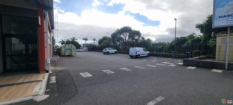 Local commercial - 360 m² - 1 pièce