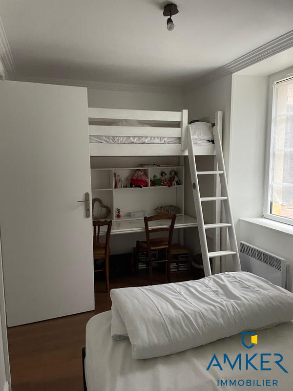 Maison traditionnelle - 133 m² - 7 pièces