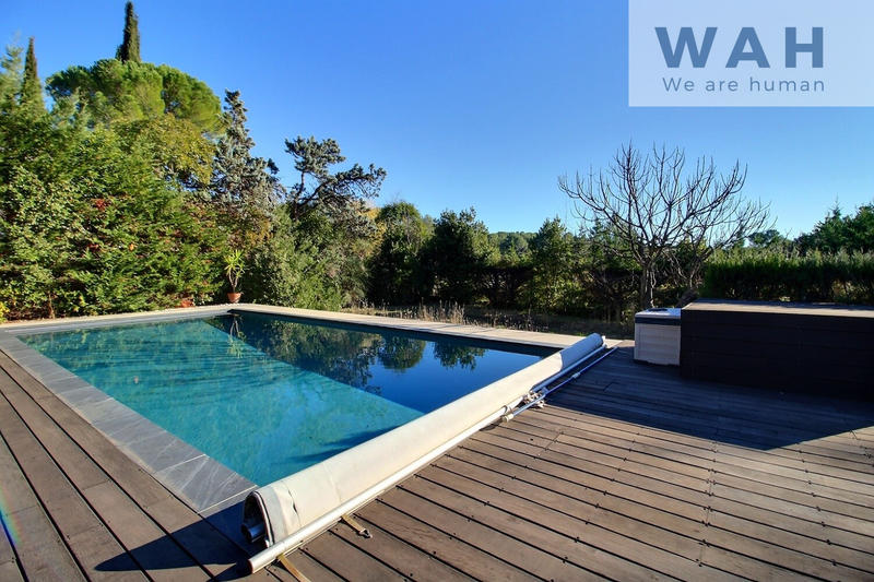 Maison - 159 m² - 6 pièces