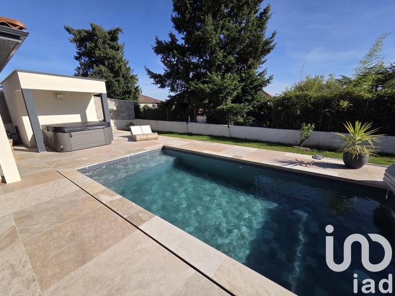 Maison - 135 m² - 6 pièces