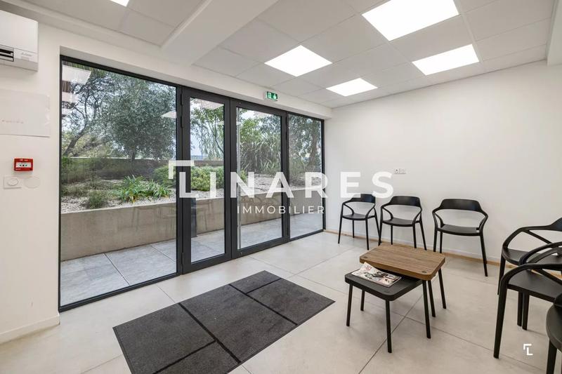 Bureau - 14 m² - 1 pièce