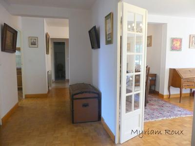 Appartement - 132 m² - 6 pièces
