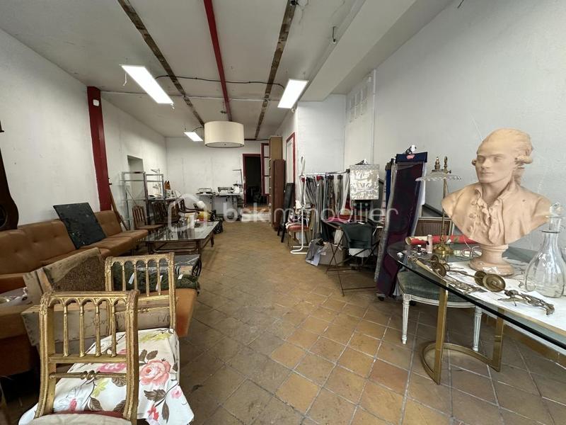 Local commercial - 79 m² - 3 pièces