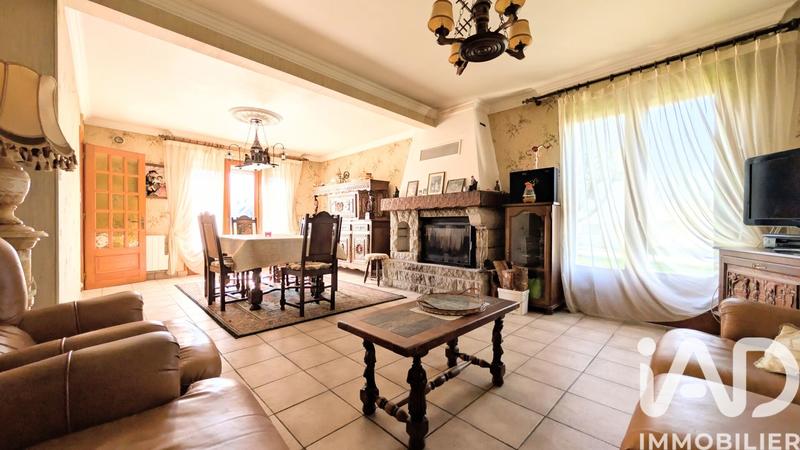 Maison - 121 m² - 6 pièces