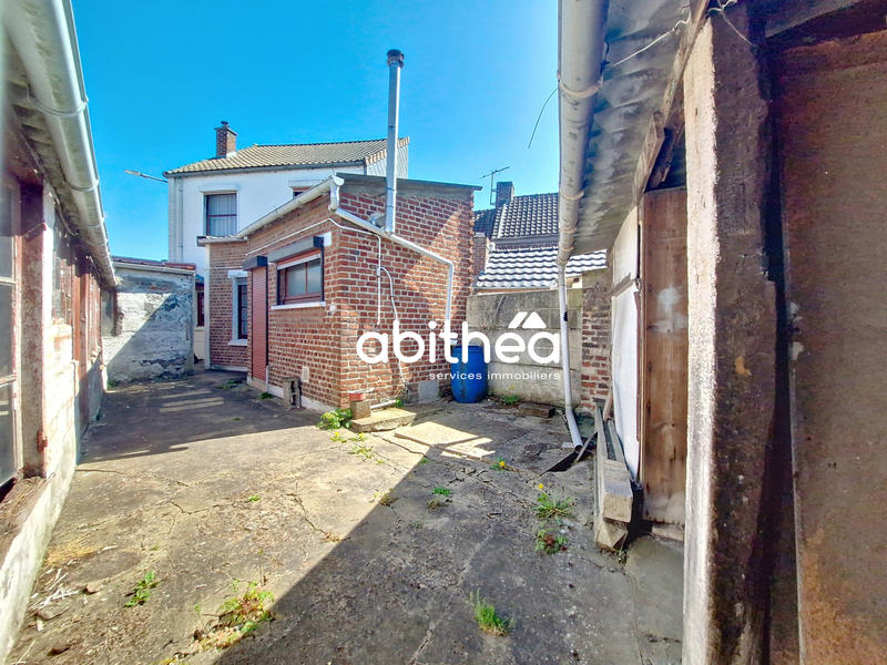 Maison - 96 m² - 4 pièces