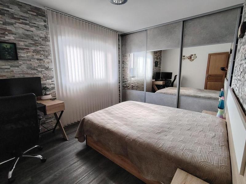 Maison - 205 m² - 10 pièces