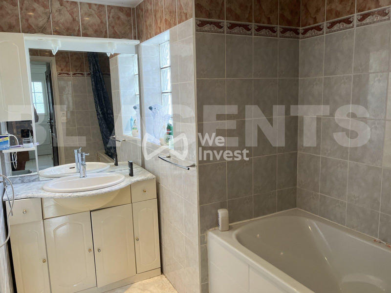 Maison - 103 m² - 6 pièces