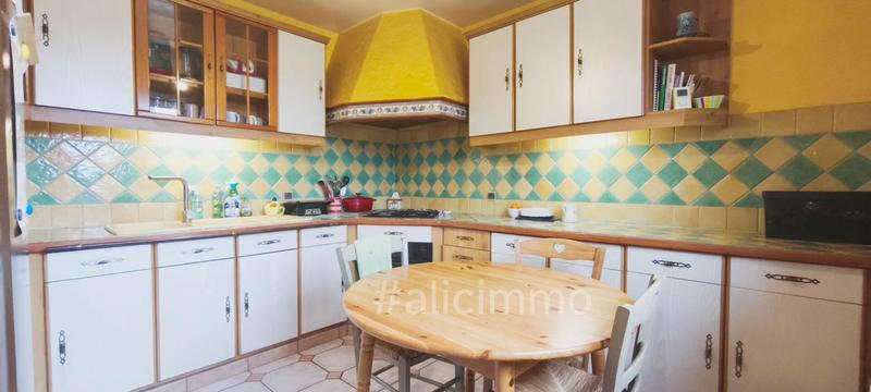 Maison - 135 m² - 6 pièces