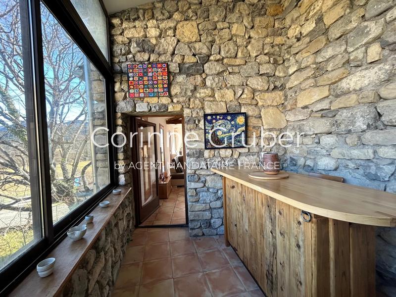 Maison - 237 m² - 11 pièces