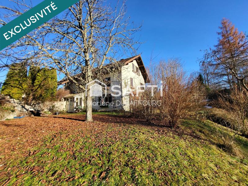 Maison - 275 m² - 10 pièces