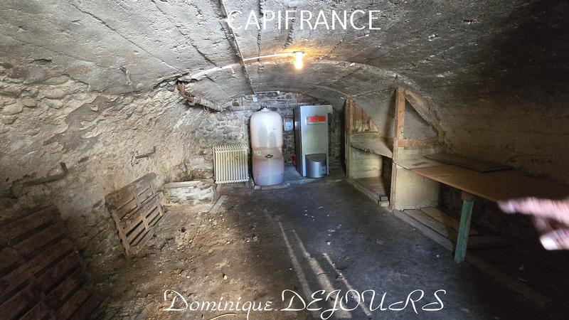 Immeuble - 153 m² - 7 pièces