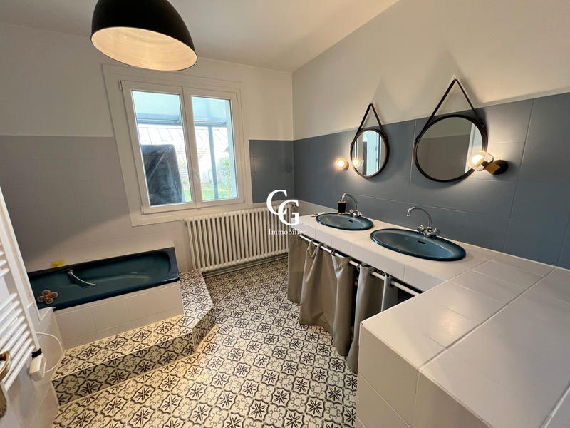 Maison - 155 m² - 6 pièces