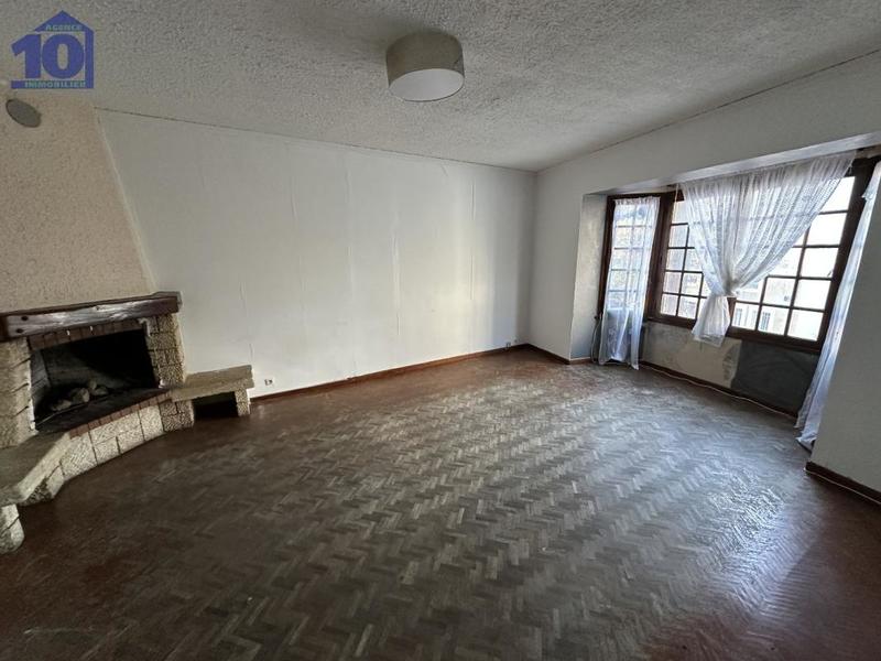 Maison - 140 m² - 8 pièces