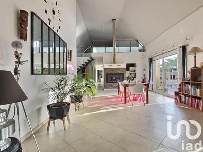 Maison - 239 m² - 7 pièces