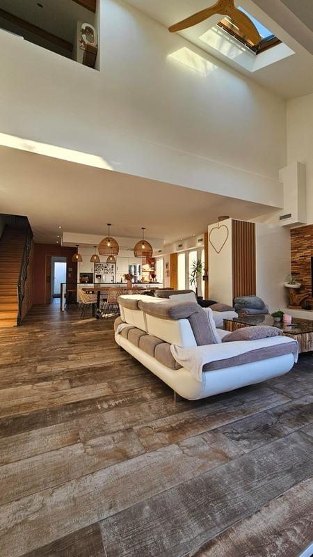 Maison - 172 m² - 7 pièces