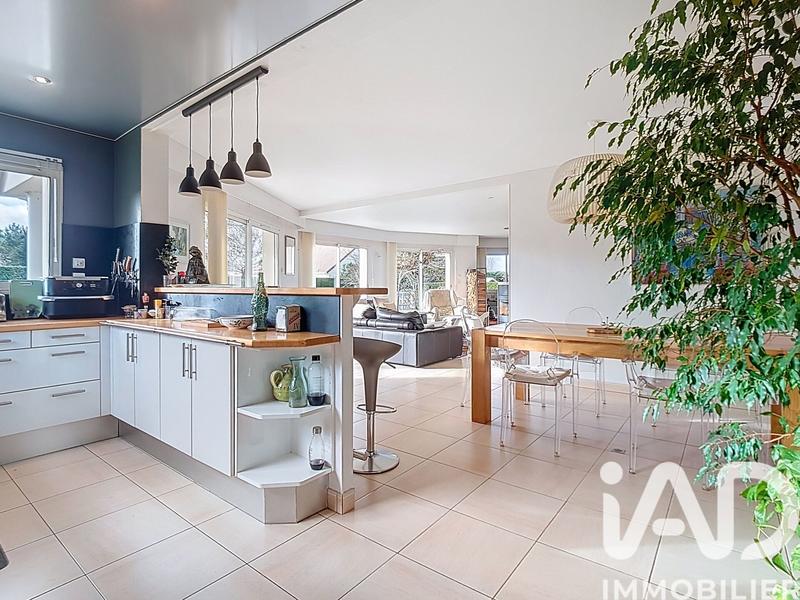 Maison - 193 m² - 8 pièces