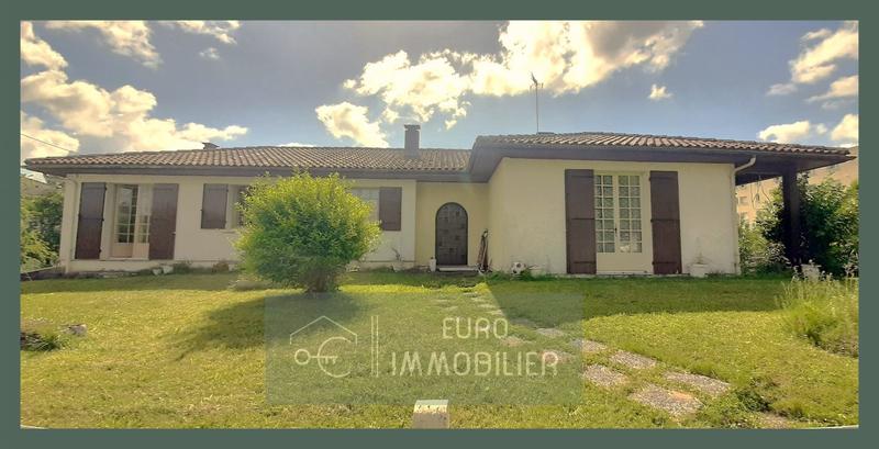 Maison - 215 m² - 8 pièces