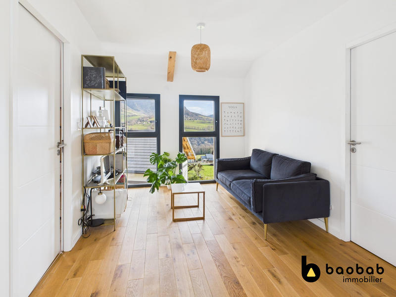 Maison - 122 m² - 4 pièces