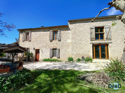 Maison - 170 m² - 6 pièces
