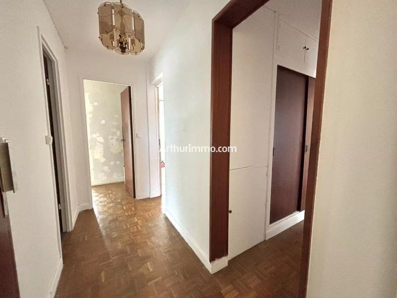 Appartement - 85 m² - 5 pièces