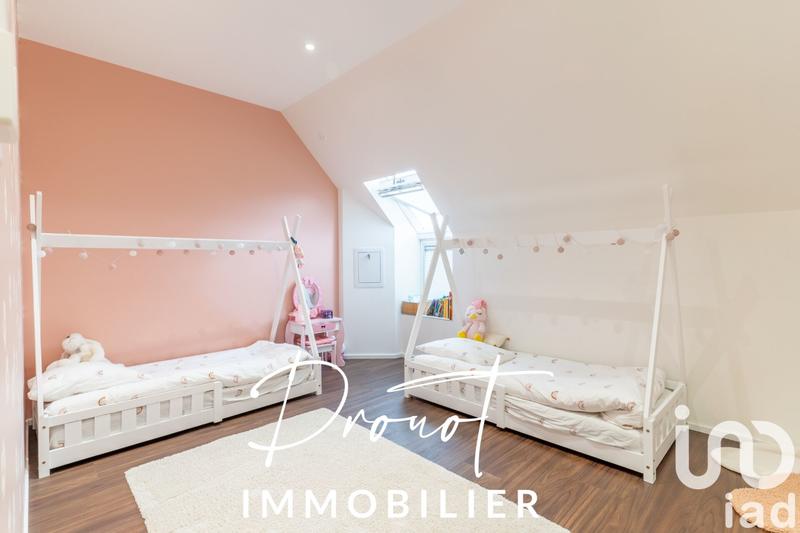 Maison - 226 m² - 8 pièces