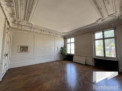 Appartement - 317 m² - 8 pièces