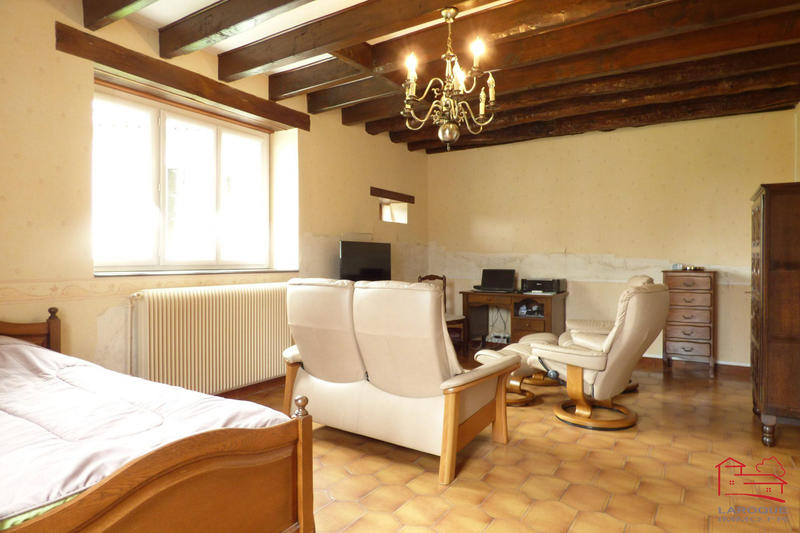 Maison - 239 m² - 5 pièces