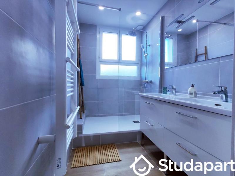 Chambre - 9 m² - 1 pièce