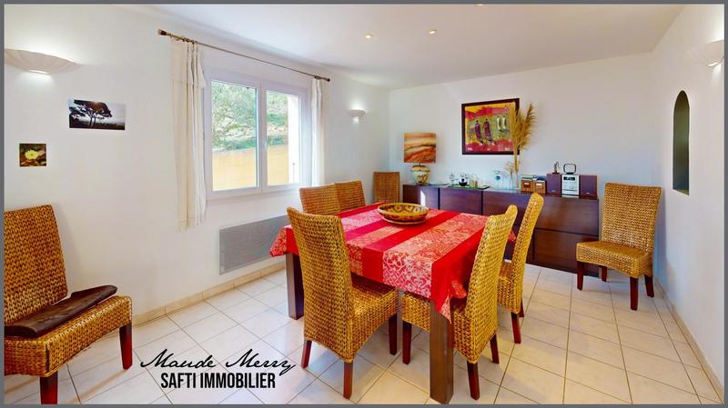 Villa - 177 m² - 7 pièces