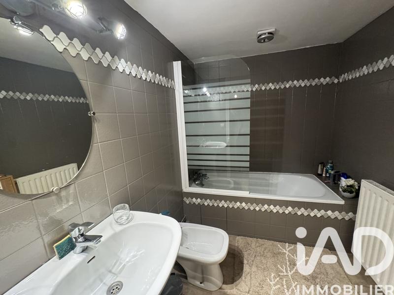 Maison - 101 m² - 5 pièces