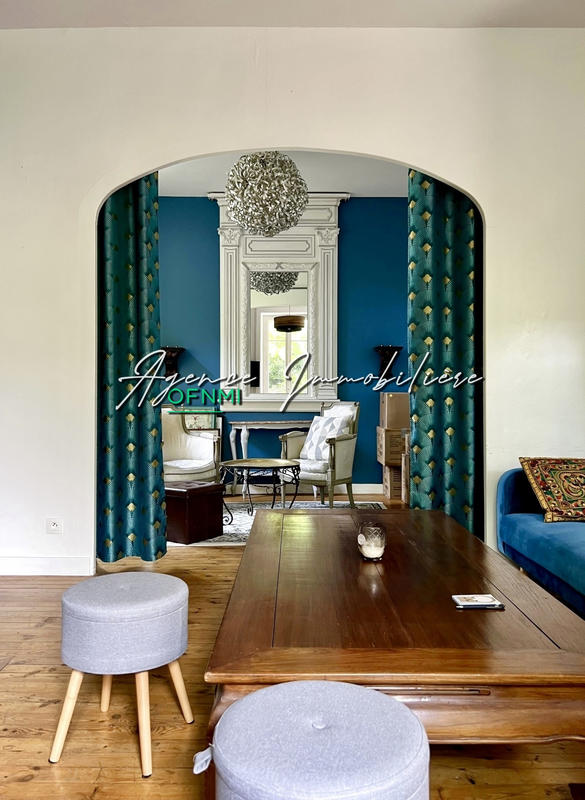 Maison - 170 m² - 10 pièces