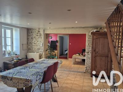 Maison de village - 128 m² - 8 pièces