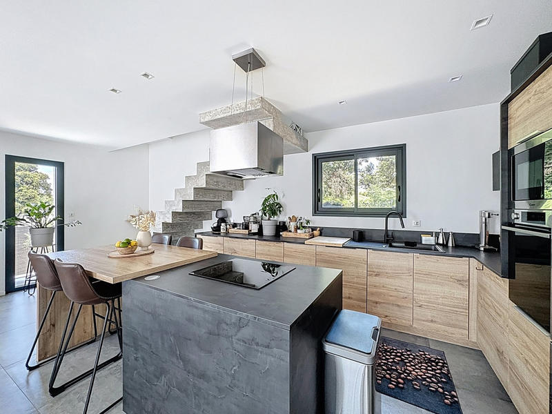 Maison - 107 m² - 5 pièces