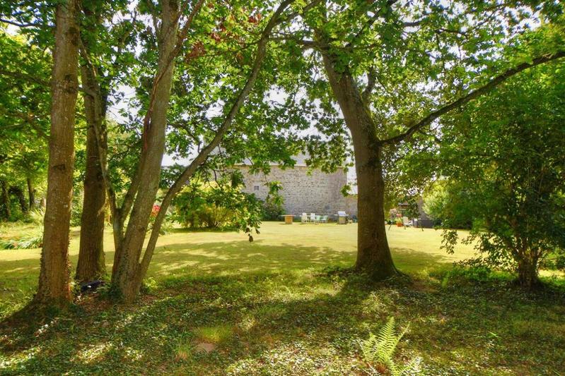 Maison - 218 m² - 9 pièces