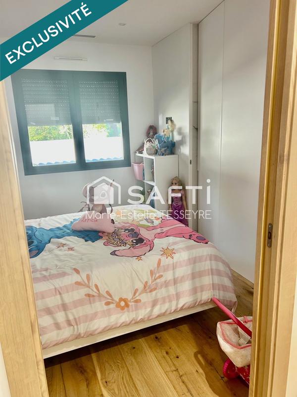 Maison - 230 m² - 6 pièces