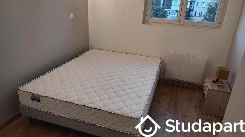 Chambre - 9 m² - 1 pièce