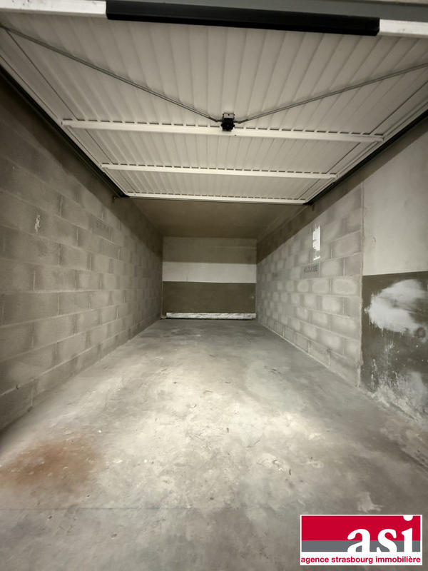 Parking / Garage - 13 m²