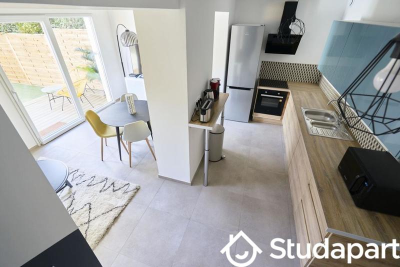 Chambre - 10 m² - 1 pièce