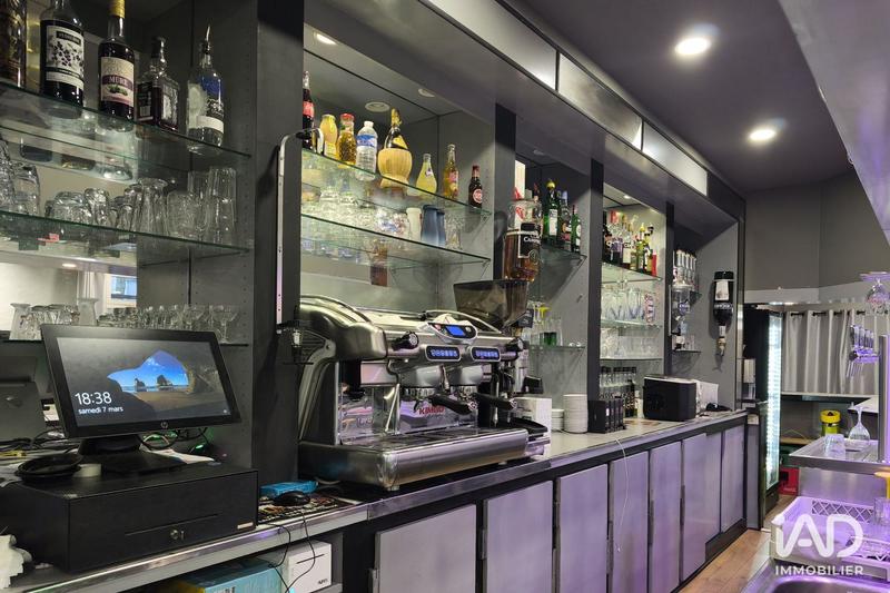 Local commercial - 305 m²