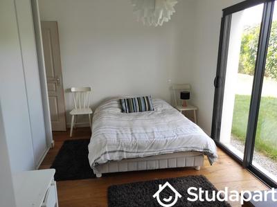 Chambre - 12 m² - 1 pièce