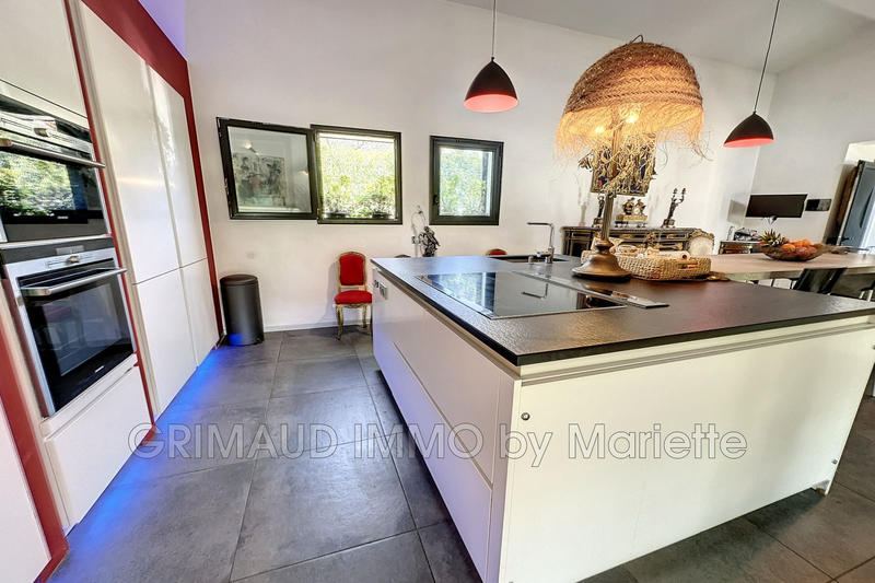 Villa - 172 m² - 4 pièces